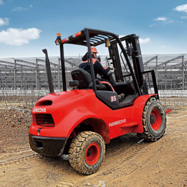 Chariot élévateur tout-terrain 2 RM de 2,5T à 3,5T